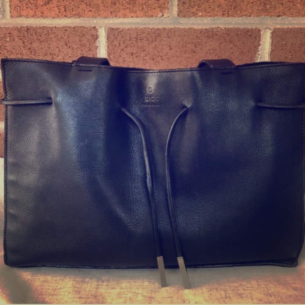 Gucci Black Leather Purse